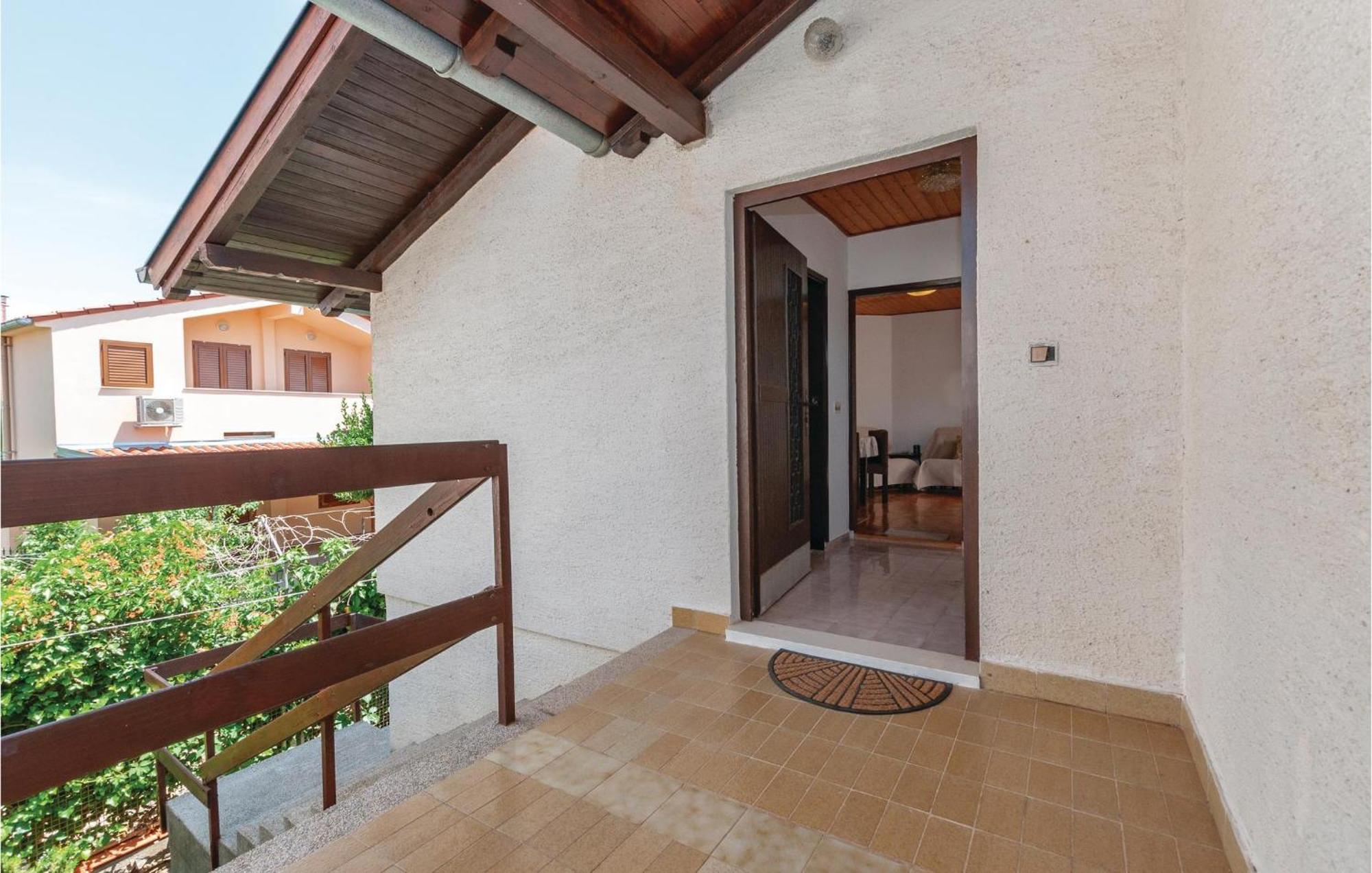 Pet Friendly Apartment In Jadrija With Wifi Экстерьер фото